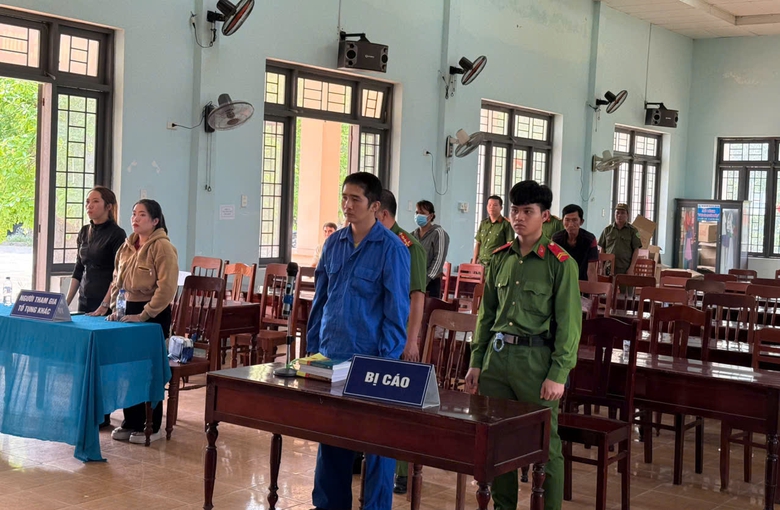 Đốt xe máy người yêu, nam thanh niên lĩnh án 3 năm tù- Ảnh 1. Đốt xe máy người yêu, nam thanh niên lĩnh án 3 năm tù- Ảnh 1.