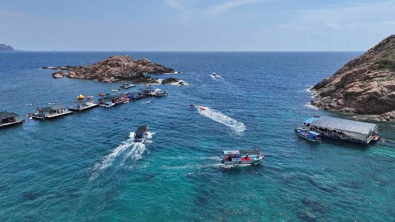 Bình Định: Tai nạn mô tô nước ở Hòn Khô, hai bé gái Hà Nội thương vong- Ảnh 1. Bình Định: Tai nạn mô tô nước ở Hòn Khô, hai bé gái Hà Nội thương vong- Ảnh 1.