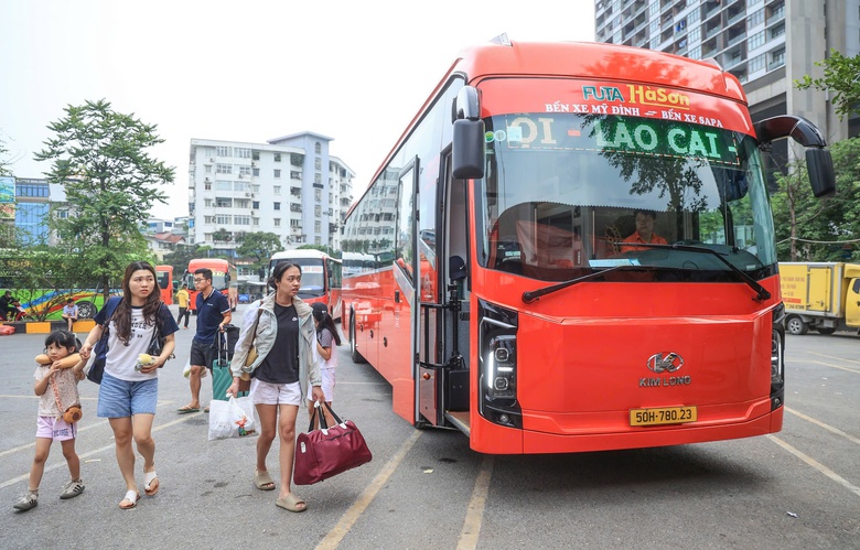 C&acirc;n nhắc thời điểm tăng gi&aacute; dịch vụ xe ra, v&agrave;o bến tại H&agrave; Nội- Ảnh 2.