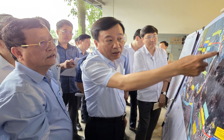 Dự &aacute;n đường sắt L&agrave;o Cai - Hải Ph&ograve;ng: Ng&agrave;y kiểm đếm, tối &aacute;p gi&aacute;, h&ocirc;m sau c&ocirc;ng khai