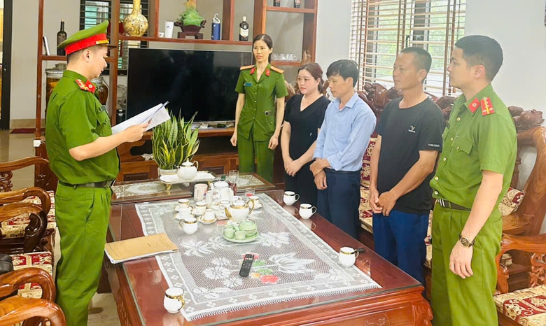 Tự mua m&aacute;y đ&oacute;ng g&oacute;i thực phẩm tại nh&agrave;, người phụ nữ ở Bắc Giang bị khởi tố- Ảnh 1.