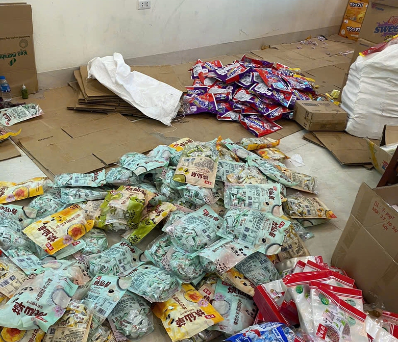 Đề nghị truy tố đối tượng l&agrave;m giả 6 tấn kẹo ở La Ph&ugrave;- Ảnh 2.