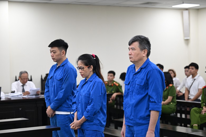 Nhận hối lộ hơn 14 tỷ đồng, cựu vụ phó Nguyễn Lộc An bị đề nghị mức án nào?- Ảnh 1. Nhận hối lộ hơn 14 tỷ đồng, cựu vụ phó Nguyễn Lộc An bị đề nghị mức án nào?- Ảnh 1.