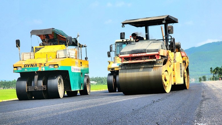 Nh&agrave; thầu dốc to&agrave;n lực ho&agrave;n thiện cao tốc Quảng Ng&atilde;i - Ho&agrave;i Nhơn- Ảnh 4.