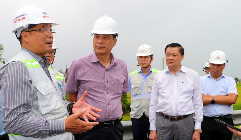 Thứ trưởng Phạm Minh H&agrave;: Đẩy tiến độ c&aacute;c dự &aacute;n tr&ecirc;n nguy&ecirc;n tắc kh&ocirc;ng tăng tổng mức đầu tư- Ảnh 5.