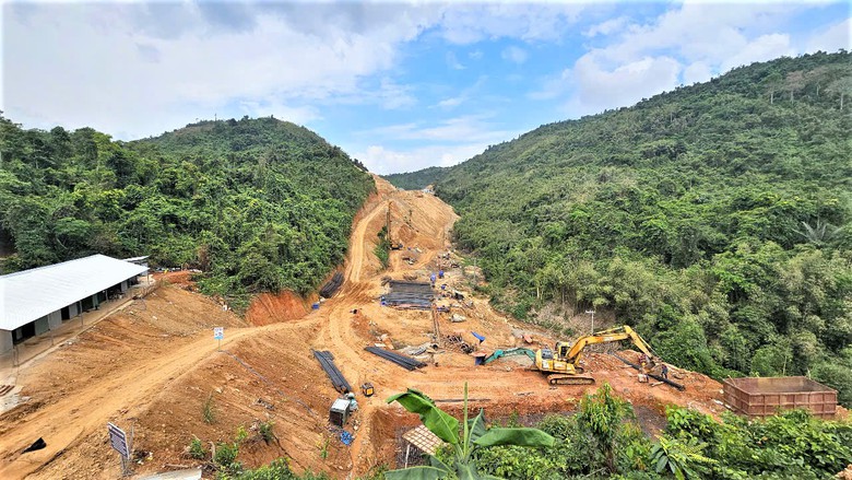 Thi công xuyên rừng, xuyên lễ trên cao tốc Khánh Hòa - Buôn Ma Thuột- Ảnh 14. Thi công xuyên rừng, xuyên lễ trên cao tốc Khánh Hòa - Buôn Ma Thuột- Ảnh 14.