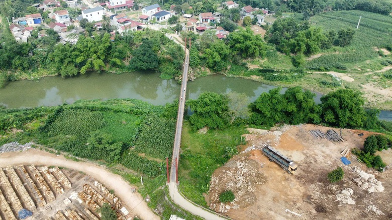 Phú Thọ: Xuống cấp nghiêm trọng, vì sao cầu treo Hà Biên chưa được sửa chữa?- Ảnh 2. Phú Thọ: Xuống cấp nghiêm trọng, vì sao cầu treo Hà Biên chưa được sửa chữa?- Ảnh 2.
