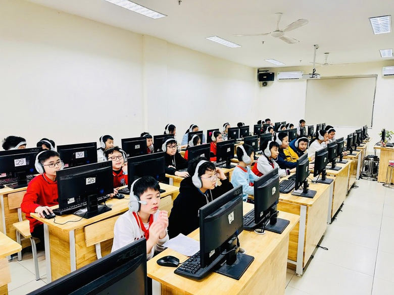 Học bạ số giúp phụ huynh biết ngay con học thế nào- Ảnh 1. Học bạ số giúp phụ huynh biết ngay con học thế nào- Ảnh 1.