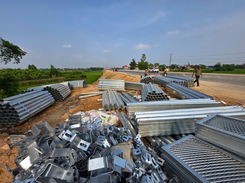 Tuyến đường 4.200 tỷ đồng tại Th&aacute;i Nguy&ecirc;n tăng tốc về đ&iacute;ch sau hơn 3 năm thi c&ocirc;ng- Ảnh 6.