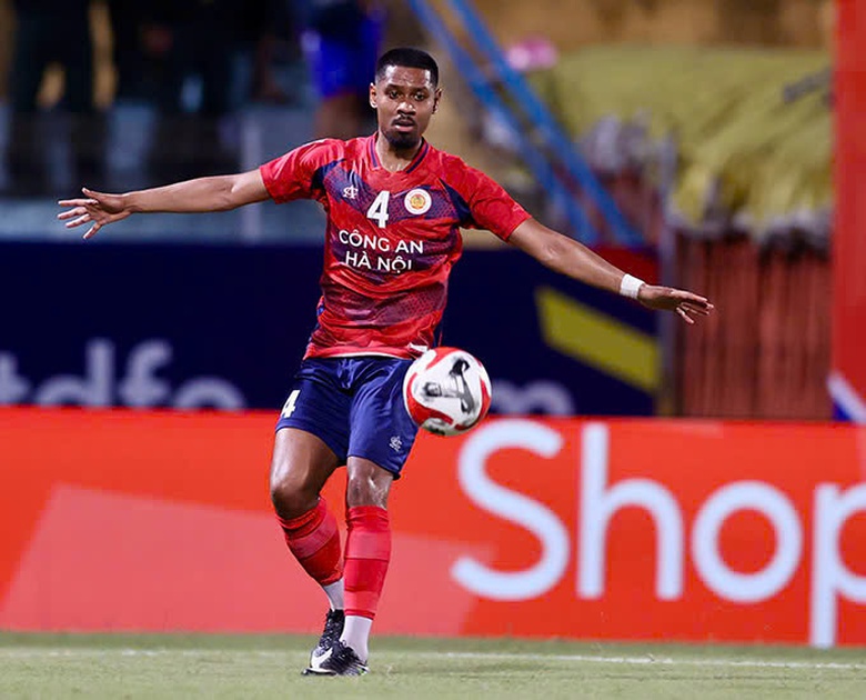 Sao Việt kiều đắt gi&aacute; nhất V-League b&agrave;y tỏ kh&aacute;t khao kho&aacute;c &aacute;o tuyển Việt Nam- Ảnh 1.