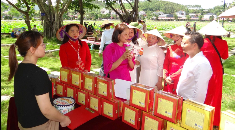 Hải Dương: Trải nghiệm sen Kiếp Bạc với nhiều n&eacute;t văn h&oacute;a đặc sắc- Ảnh 5.