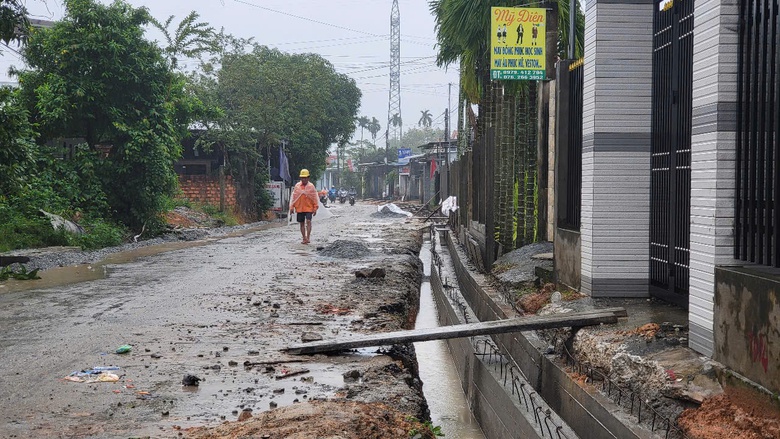 Chủ tịch Quảng Ng&atilde;i y&ecirc;u cầu cấp huyện xử l&yacute; nợ trước khi giải thể- Ảnh 1.