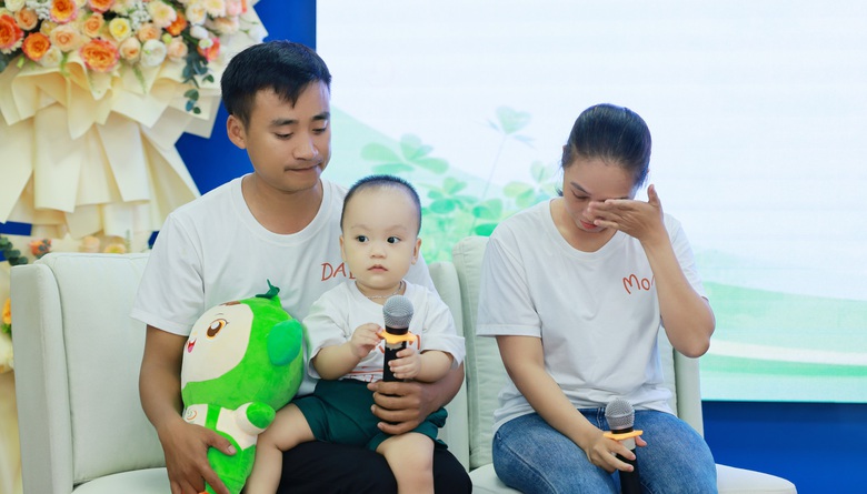 Hạnh ph&uacute;c vỡ &ograve;a của những cặp vợ chồng hiếm muộn- Ảnh 1.