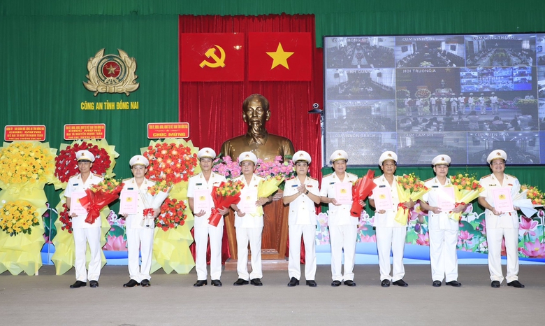 C&ocirc;ng an tỉnh Đồng Nai mới c&oacute; 8 ph&oacute; gi&aacute;m đốc, trong đ&oacute; 5 người điều động từ B&igrave;nh Phước- Ảnh 1.