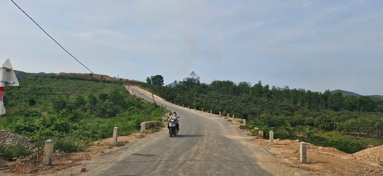 Sơn Động (Bắc Giang): X&atilde; V&acirc;n Sơn quyết t&acirc;m vượt kh&oacute; x&acirc;y dựng n&ocirc;ng th&ocirc;n mới- Ảnh 1.