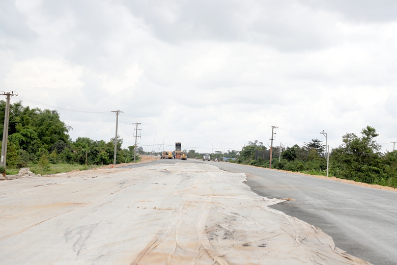 Cao tốc Kh&aacute;nh H&ograve;a - Bu&ocirc;n Ma Thuột: Bắt đầu thi c&ocirc;ng hệ thống ATGT, nỗ lực về đ&iacute;ch đ&uacute;ng hẹn- Ảnh 11.