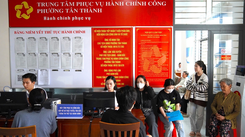 Sau hai tuần vận h&agrave;nh, ch&iacute;nh quyền hai cấp ở C&agrave; Mau hoạt động ổn định- Ảnh 1.