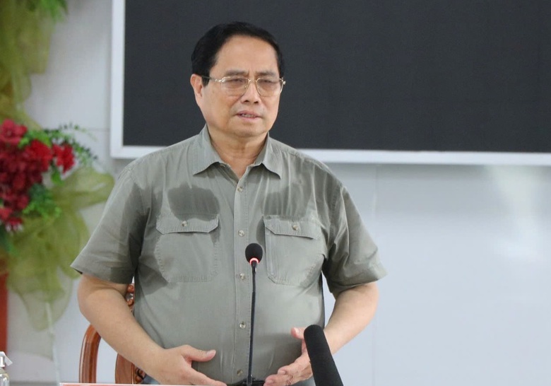Thủ tướng Phạm Minh Ch&iacute;nh kiểm tra hoạt động ch&iacute;nh quyền hai cấp tại An Giang- Ảnh 2.