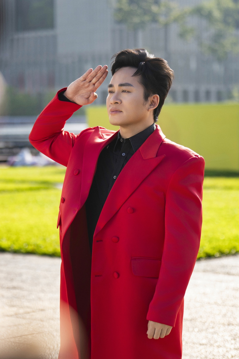 T&ugrave;ng Dương: T&ocirc;i v&agrave; Nguyễn Văn Chung lu&ocirc;n b&ugrave; đắp cho nhau những g&igrave; c&ograve;n thiếu- Ảnh 1.