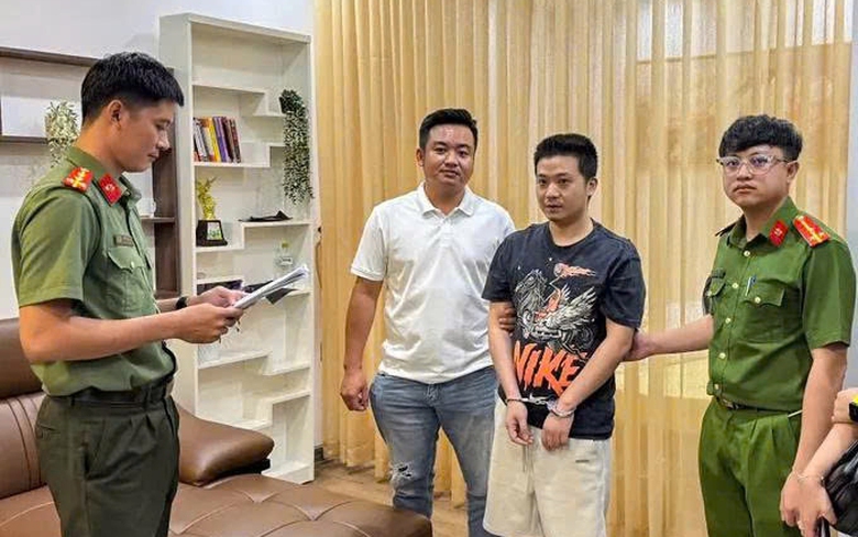 Đối tượng người nước ngo&agrave;i trốn truy n&atilde; đỏ 4 năm bị bắt tại Kh&aacute;nh H&ograve;a