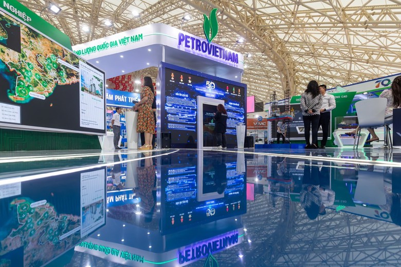 "Petrovietnam - Giữ lửa di sản, kiến tạo năng lượng quốc gia"- Ảnh 3.