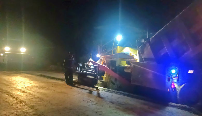 Ng&agrave;y hối hả, đ&ecirc;m s&aacute;ng đ&egrave;n thi c&ocirc;ng cao tốc La Sơn - H&ograve;a Li&ecirc;n- Ảnh 7.