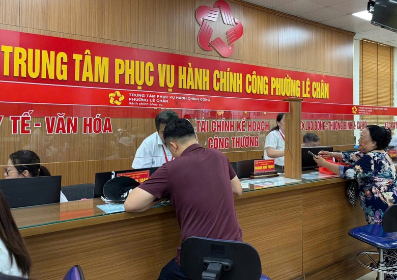 Ch&iacute;nh quyền địa phương hai cấp: Gỡ n&uacute;t thắt để vận h&agrave;nh th&ocirc;ng suốt- Ảnh 2.