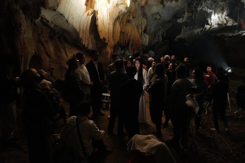 "Tử chiến tr&ecirc;n kh&ocirc;ng" dẫn đầu ph&ograve;ng v&eacute;, "Đồi h&agrave;nh x&aacute;c" doanh thu kh&ocirc;ng như kỳ vọng- Ảnh 2.