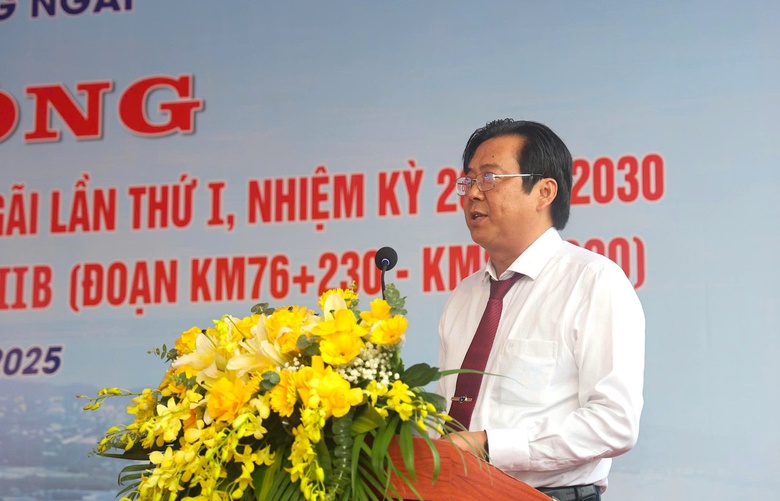 Quảng Ng&atilde;i khởi c&ocirc;ng nối d&agrave;i đường ven biển Dung Quất - Sa Huỳnh- Ảnh 3.