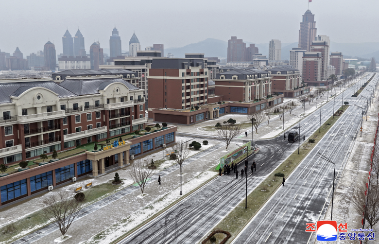 H&eacute; lộ h&igrave;nh ảnh mới nhất từ khu đ&ocirc; thị 10.000 căn hộ sắp ho&agrave;n th&agrave;nh tại B&igrave;nh Nhưỡng- Ảnh 2.