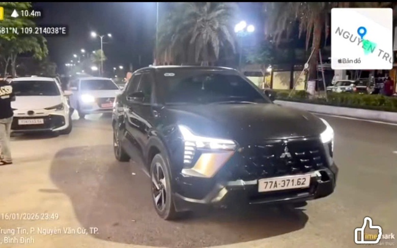 Gia Lai: Xử phạt t&agrave;i xế dừng &ocirc; t&ocirc; giữa đường sau khi bị phản &aacute;nh tr&ecirc;n VNeTraffic