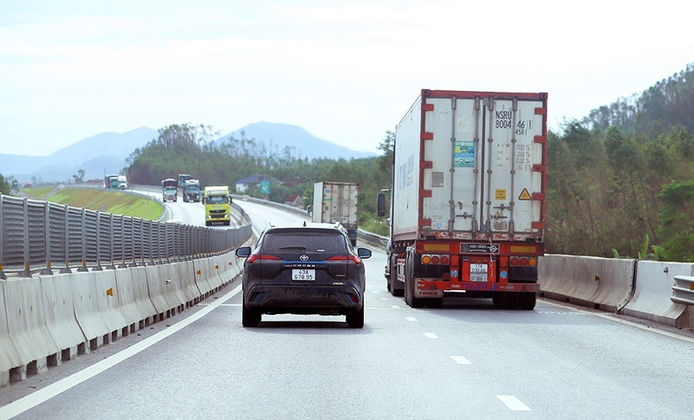 Tết n&agrave;y đi lại nhanh hơn nhờ cao tốc- Ảnh 1.