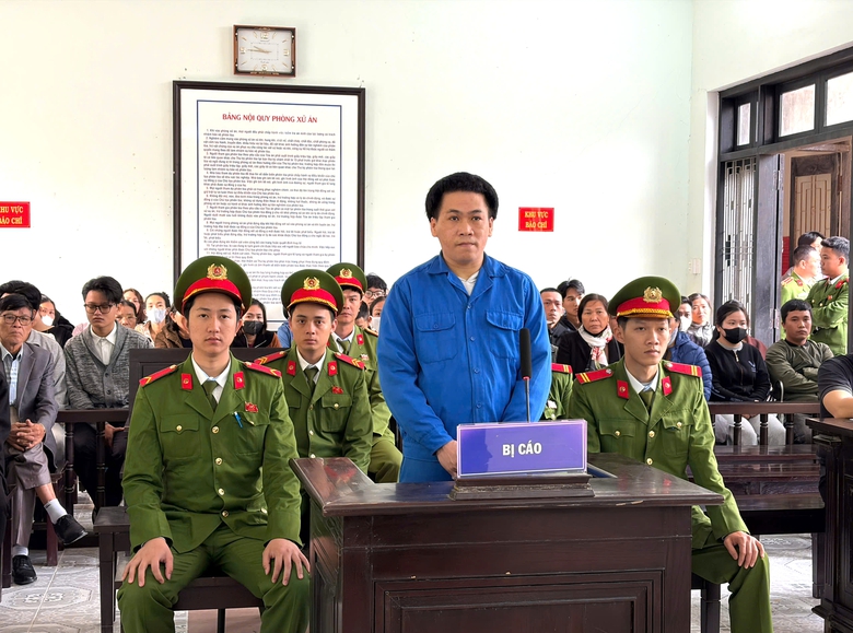 Huế: Tuy&ecirc;n &aacute;n tử h&igrave;nh kẻ s&aacute;t hại gia đ&igrave;nh vợ cũ- Ảnh 1.