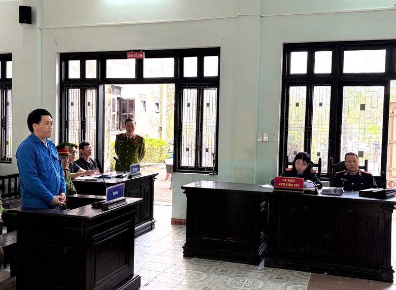 Huế: Tuy&ecirc;n &aacute;n tử h&igrave;nh kẻ s&aacute;t hại gia đ&igrave;nh vợ cũ- Ảnh 2.