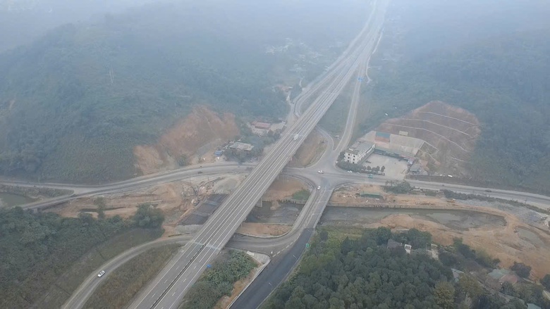 N&uacute;t giao IC19 kết nối cao tốc Nội B&agrave;i - L&agrave;o Cai với quốc lộ 4E dần ho&agrave;n thiện- Ảnh 4.