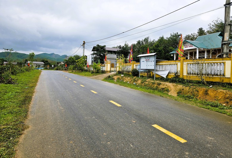 Cận cảnh tuyến đường nối đường Hồ Ch&iacute; Minh với QL9 ở Quảng Trị sau 4 năm triển khai- Ảnh 6.