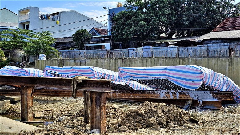 Cận cảnh dự &aacute;n cầu, đường 180 tỷ đồng ở Huế vướng mặt bằng, ngưng thi c&ocirc;ng- Ảnh 12.