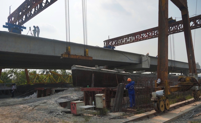 Cao tốc Ch&acirc;u Đốc - Cần Thơ - S&oacute;c Trăng thi c&ocirc;ng gần 50% vẫn "kh&aacute;t" c&aacute;t v&agrave; đ&aacute;- Ảnh 3.