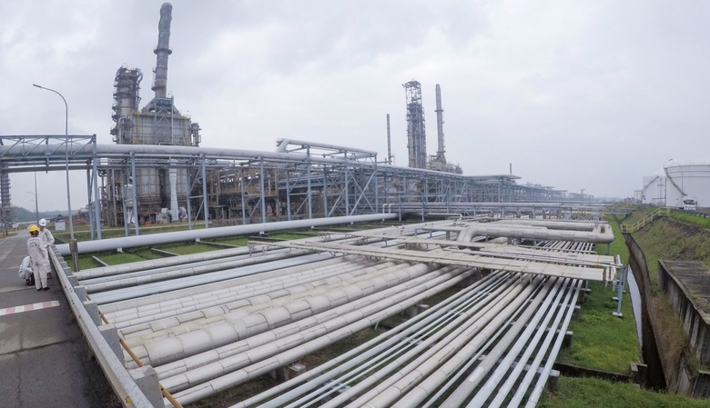 Cận cảnh nhập dầu th&ocirc; v&agrave;o Nh&agrave; m&aacute;y Lọc dầu Dung Quất- Ảnh 7.