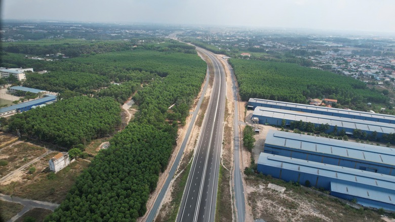 Ba đơn vị phối hợp, đảm bảo th&ocirc;ng xe cao tốc Bi&ecirc;n H&ograve;a - Vũng T&agrave;u đ&uacute;ng hẹn- Ảnh 2.