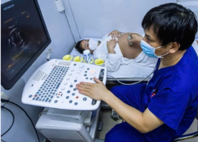 Cần l&agrave;m g&igrave; để sản phụ sau sinh mổ hồi phục nhanh v&agrave; an to&agrave;n?- Ảnh 1.