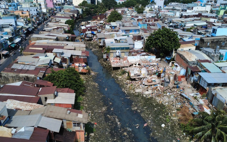 Dự &aacute;n rạch Xuy&ecirc;n T&acirc;m: Mới b&agrave;n giao hơn 21% mặt bằng, l&atilde;nh đạo TP.HCM chỉ đạo 'n&oacute;ng'