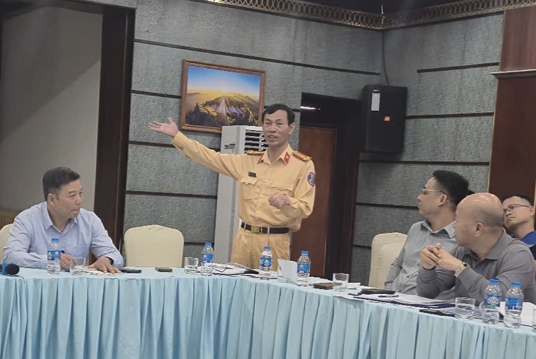 Siết chặt biện ph&aacute;p tổ chức giao th&ocirc;ng, tăng tốc thi c&ocirc;ng tuyến Nội B&agrave;i - L&agrave;o Cai- Ảnh 2.