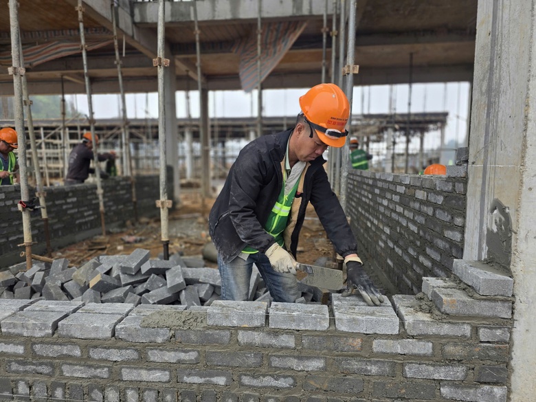 Gian nan ở c&ocirc;ng tr&igrave;nh x&acirc;y trường học v&ugrave;ng bi&ecirc;n giới L&agrave;o Cai- Ảnh 4.