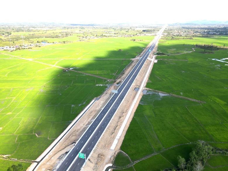 Đắk Lắk đề xuất dự án 1.700 tỷ đồng kết nối với cao tốc Khánh Hòa - Buôn Ma Thuột- Ảnh 2. Đắk Lắk đề xuất dự án 1.700 tỷ đồng kết nối với cao tốc Khánh Hòa - Buôn Ma Thuột- Ảnh 2.