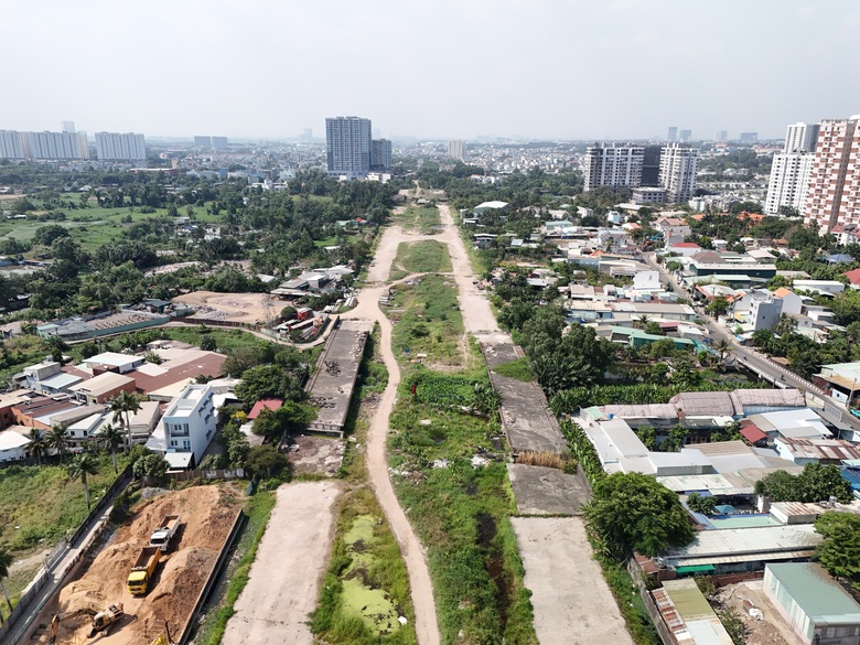 Gần 3km đường V&agrave;nh đai 2 TP.HCM hiện thi c&ocirc;ng ra sao sau 3 th&aacute;ng t&aacute;i khởi động?- Ảnh 2.
