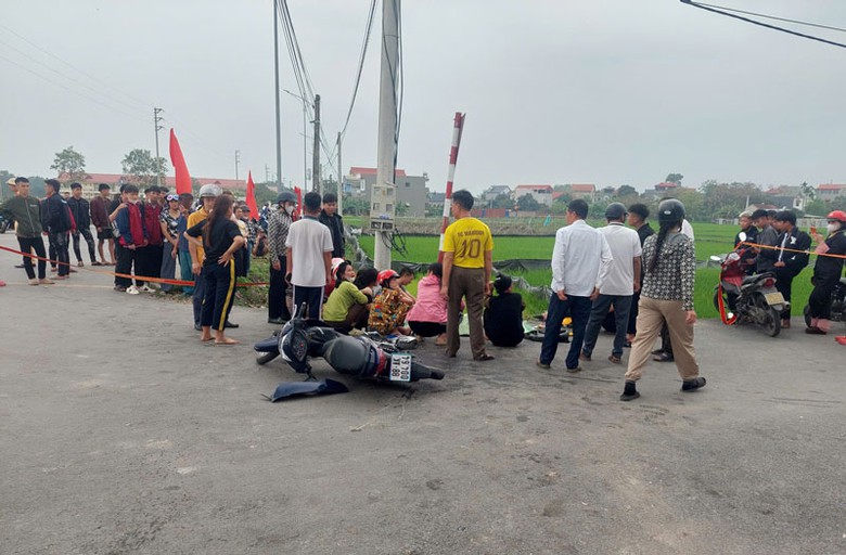 Hiện trường vụ tai nạn khiến nam sinh THPT tử vong tại chỗ.