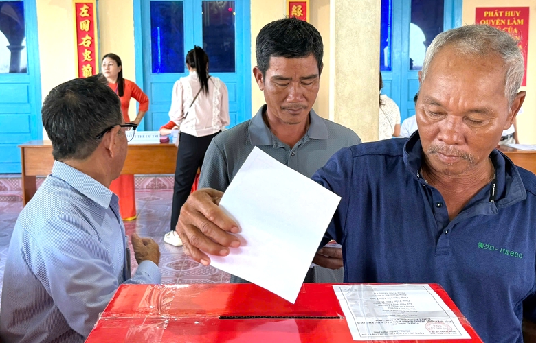 L&acirc;m Đồng, Quảng Trị c&ocirc;ng bố danh s&aacute;ch tr&uacute;ng cử đại biểu Hội đồng nh&acirc;n d&acirc;n tỉnh- Ảnh 1.