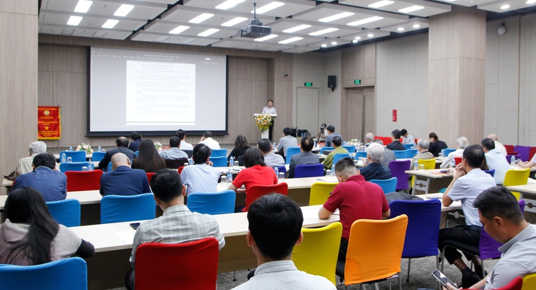 To&agrave;n cảnh Tọa đ&agrave;m g&oacute;p &yacute; dự thảo c&aacute;c Nghị định quy định chi tiết một số điều v&agrave; biện ph&aacute;p tổ chức, hướng dẫn thi h&agrave;nh Luật X&acirc;y dựng.