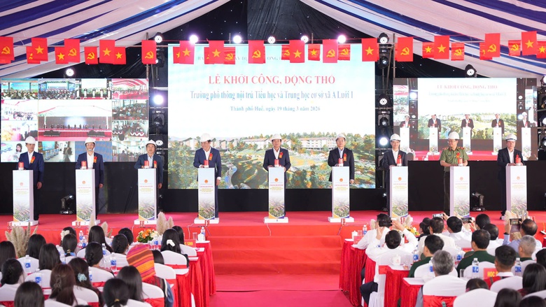 Nhiều địa phương đồng loạt khởi c&ocirc;ng trường nội tr&uacute; cho c&aacute;c x&atilde; bi&ecirc;n giới- Ảnh 17.